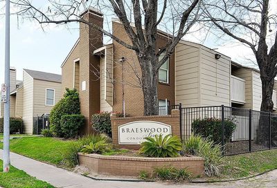 8100 Creekbend Drive Houston TX 77071