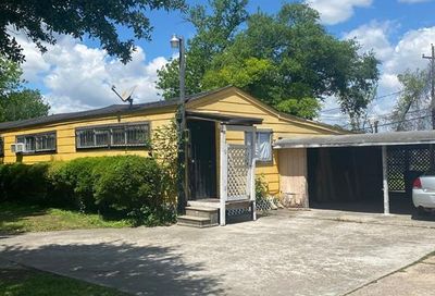 2131 Cromwell Street Houston TX 77093