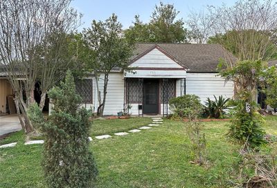 7531 Elm Street Houston TX 77023