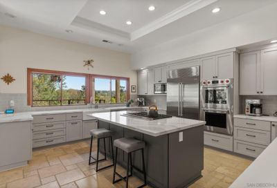 6286 Avenida Floresta Rancho Santa Fe CA 92067
