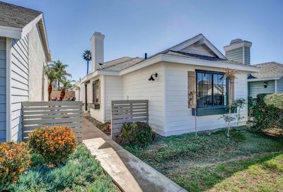 813 Spindrift LN Carlsbad CA 92011