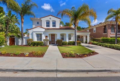 8104 Calle Catalonia Carlsbad CA 92009
