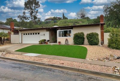 6393 Lake Athabaska Pl San Diego CA 92119