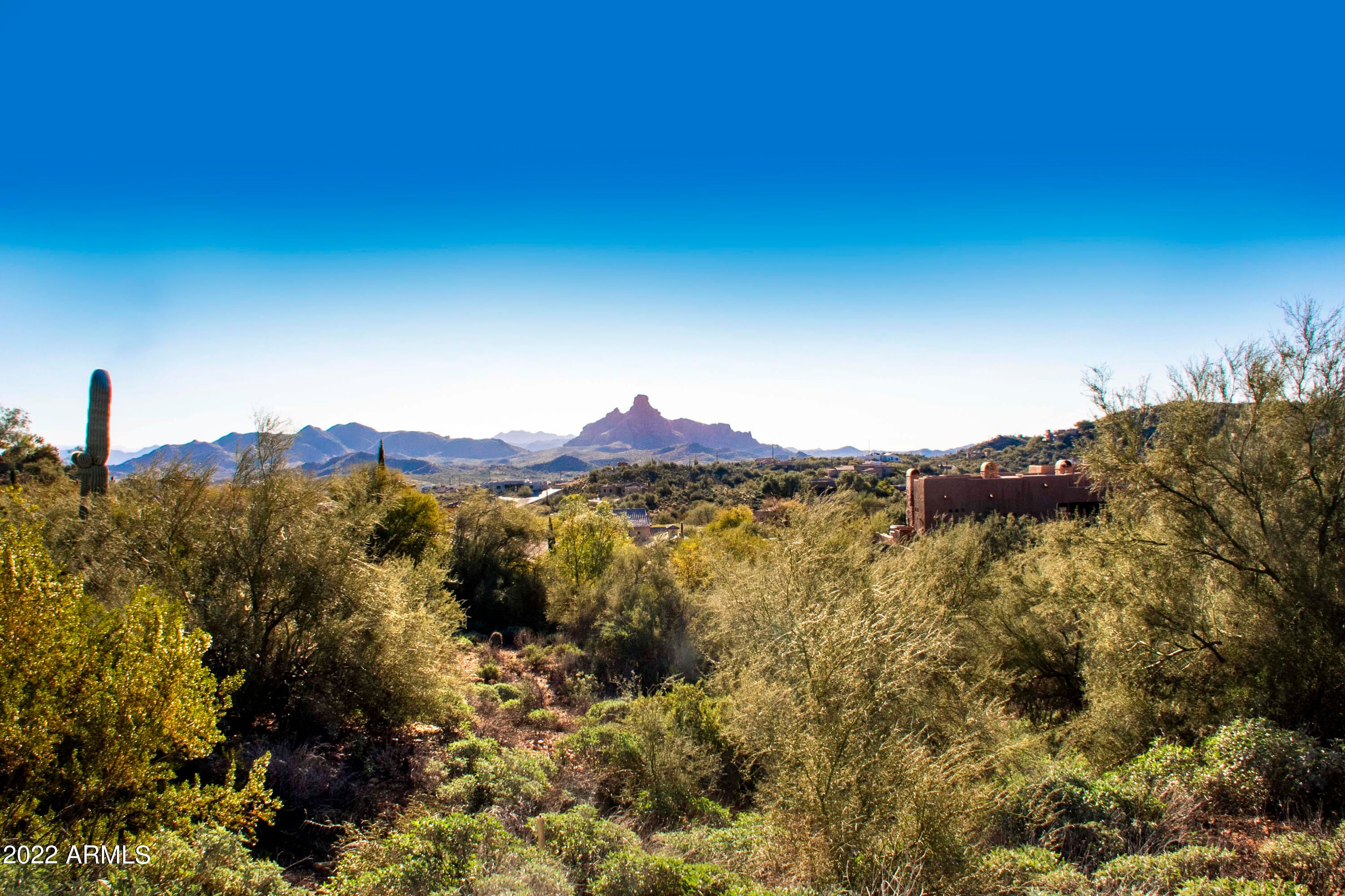 9810 N Rock Ridge Trail