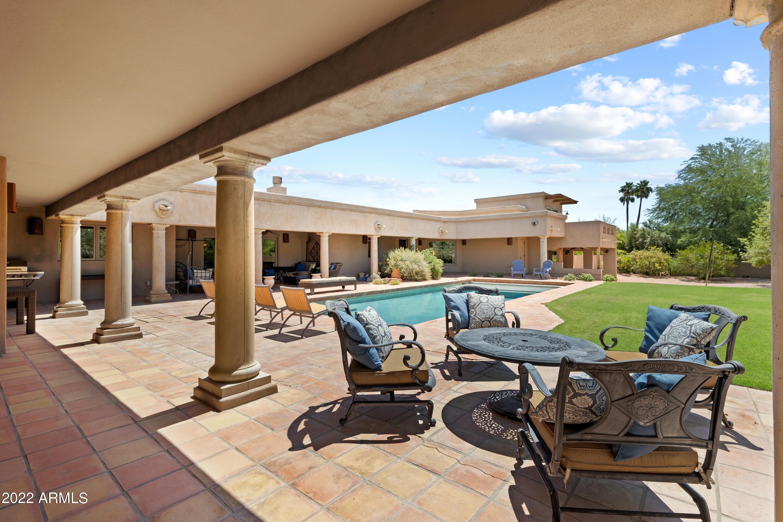 6001 E Donna Circle