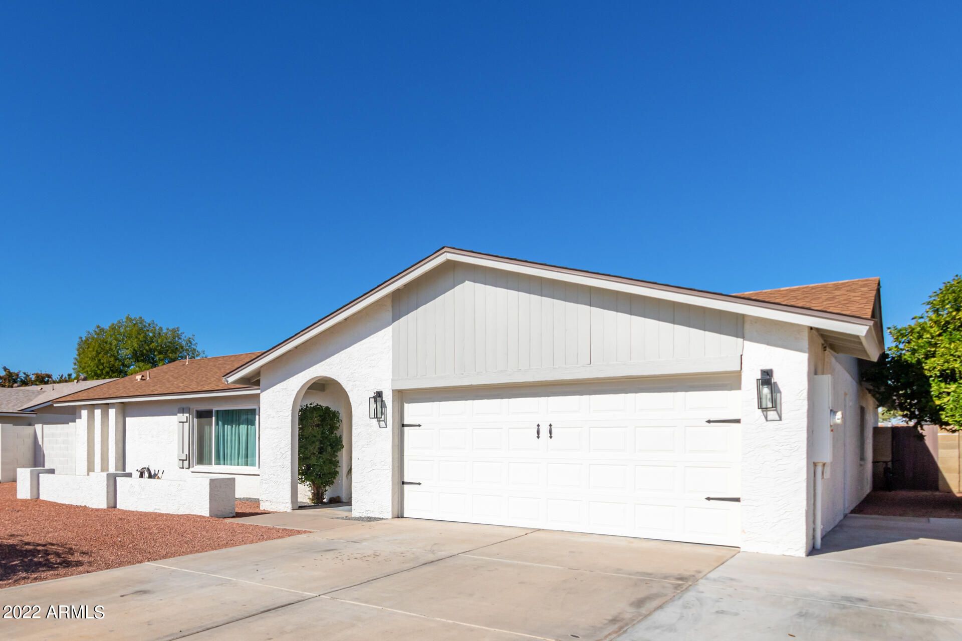 5126 W Echo Lane