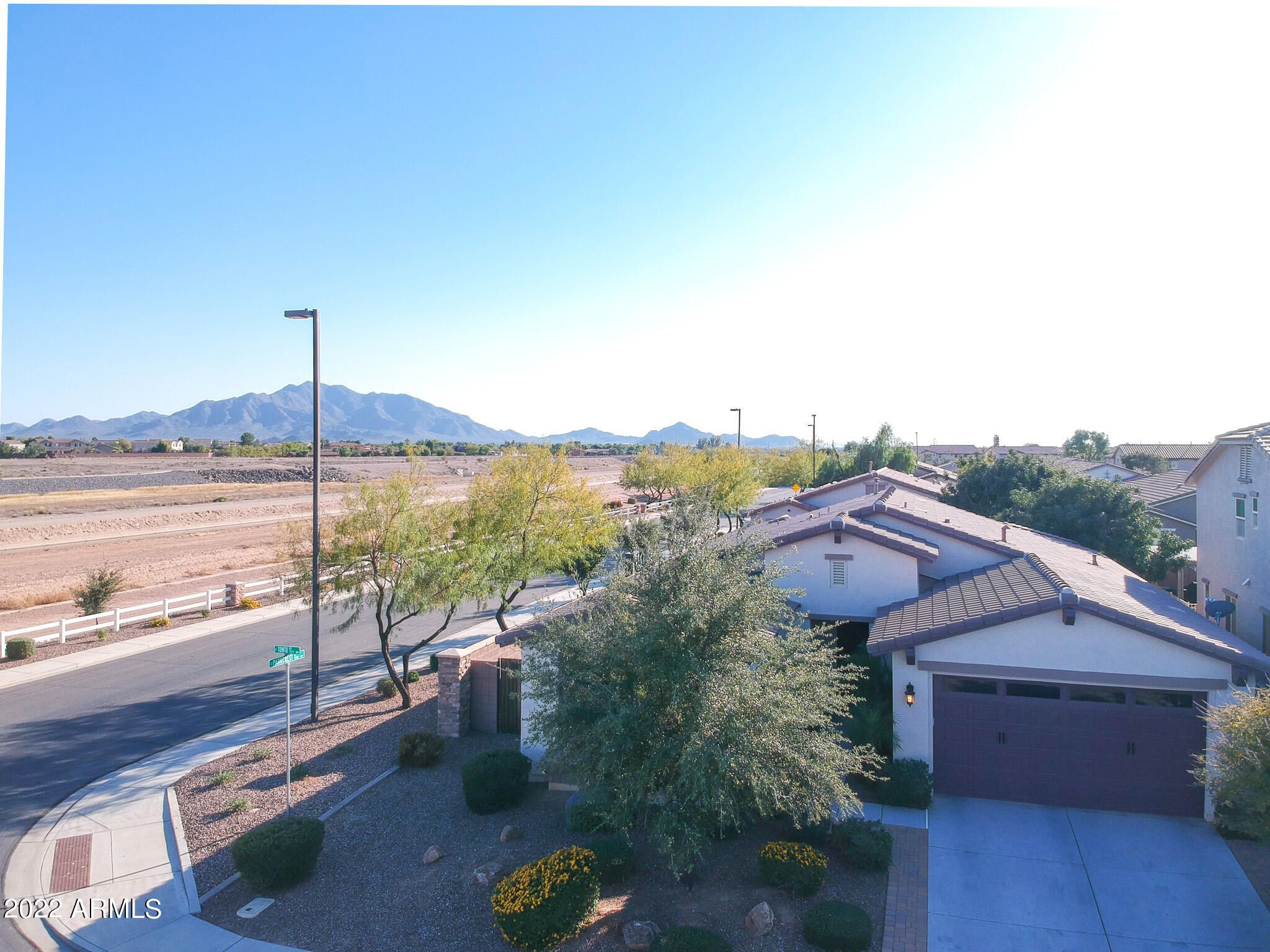 2571 E Tonto Drive