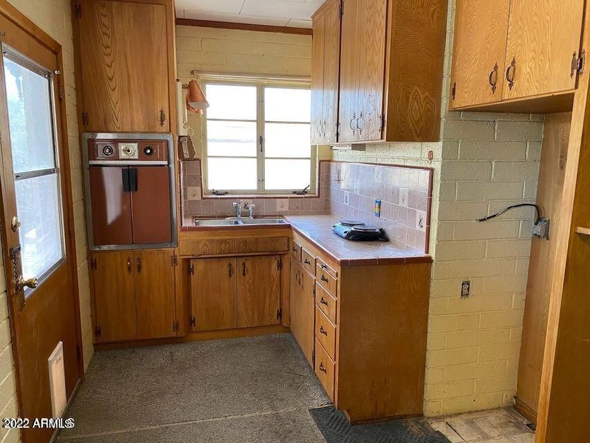 1325 W Superstition Boulevard
