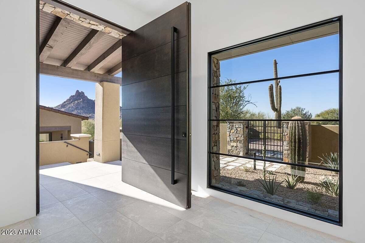 10585 E Crescent Moon Drive