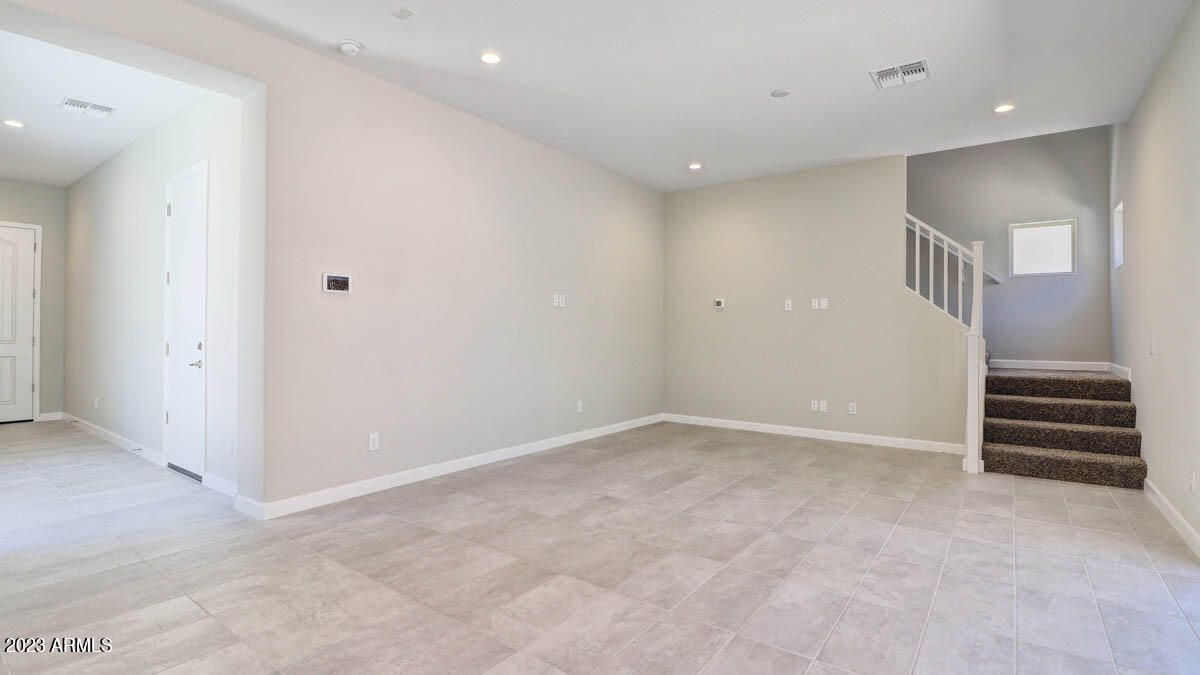 5113 E Anderson Drive