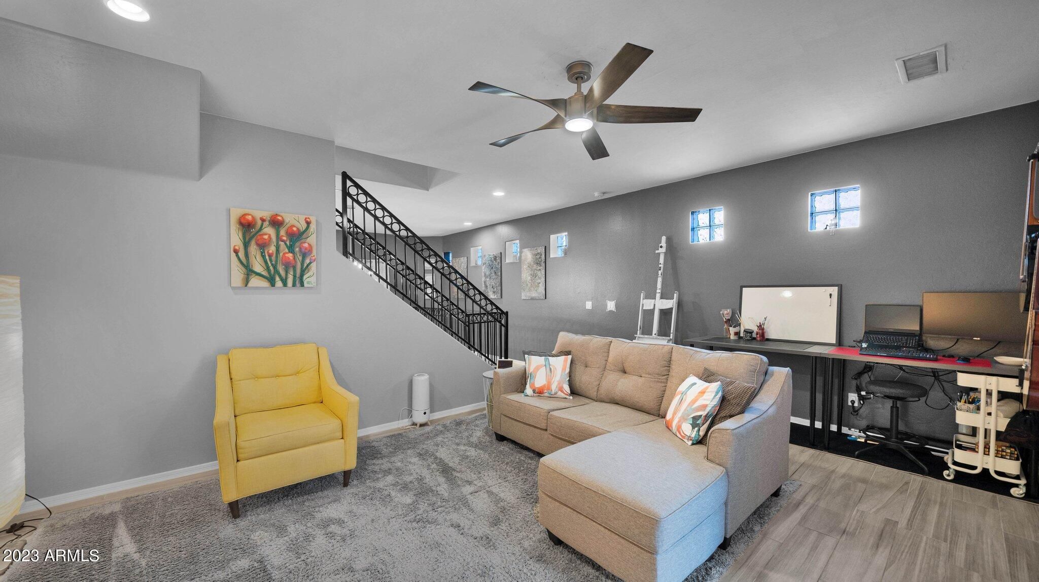 3432 E Lance Lane