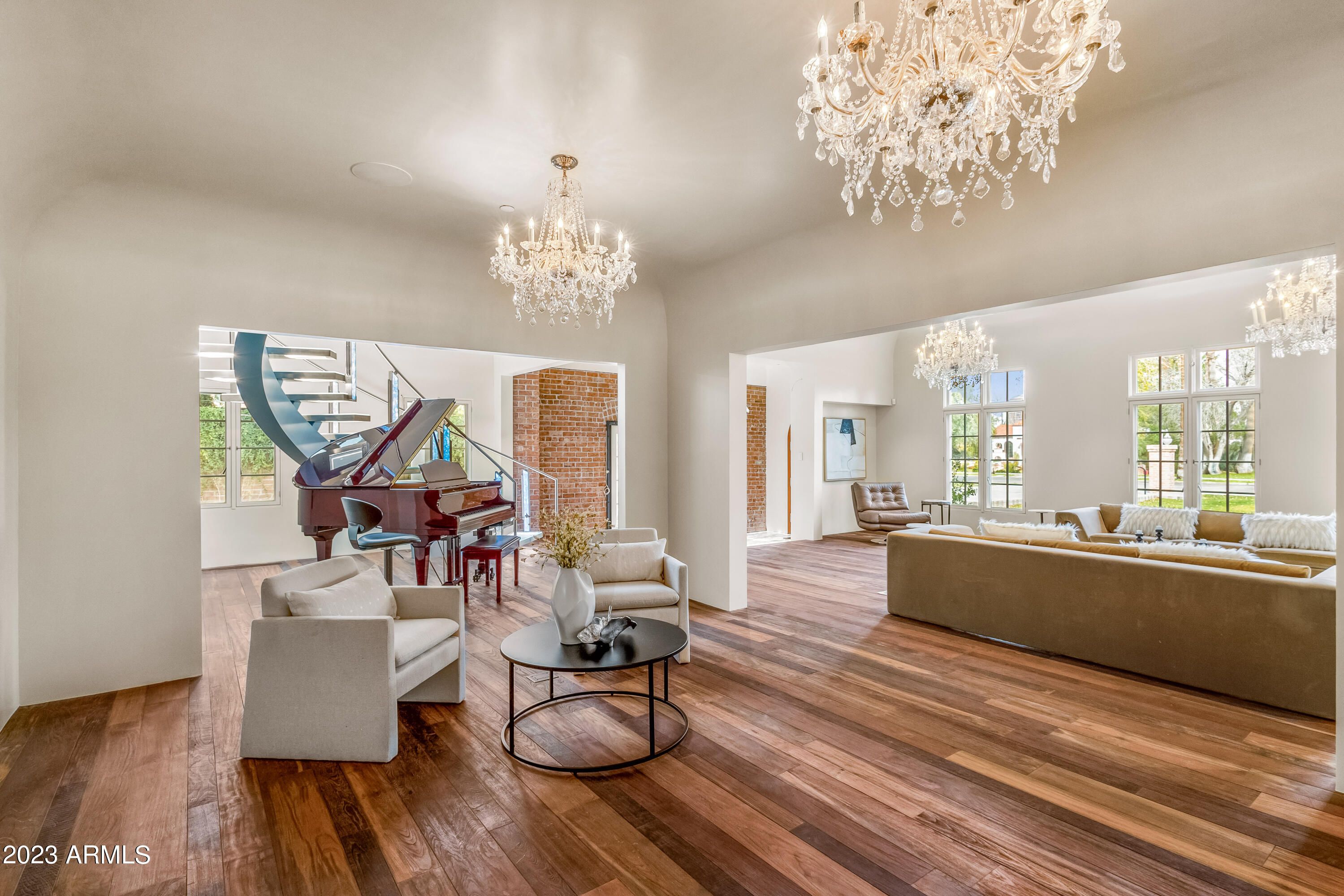 341 E Monte Vista Road