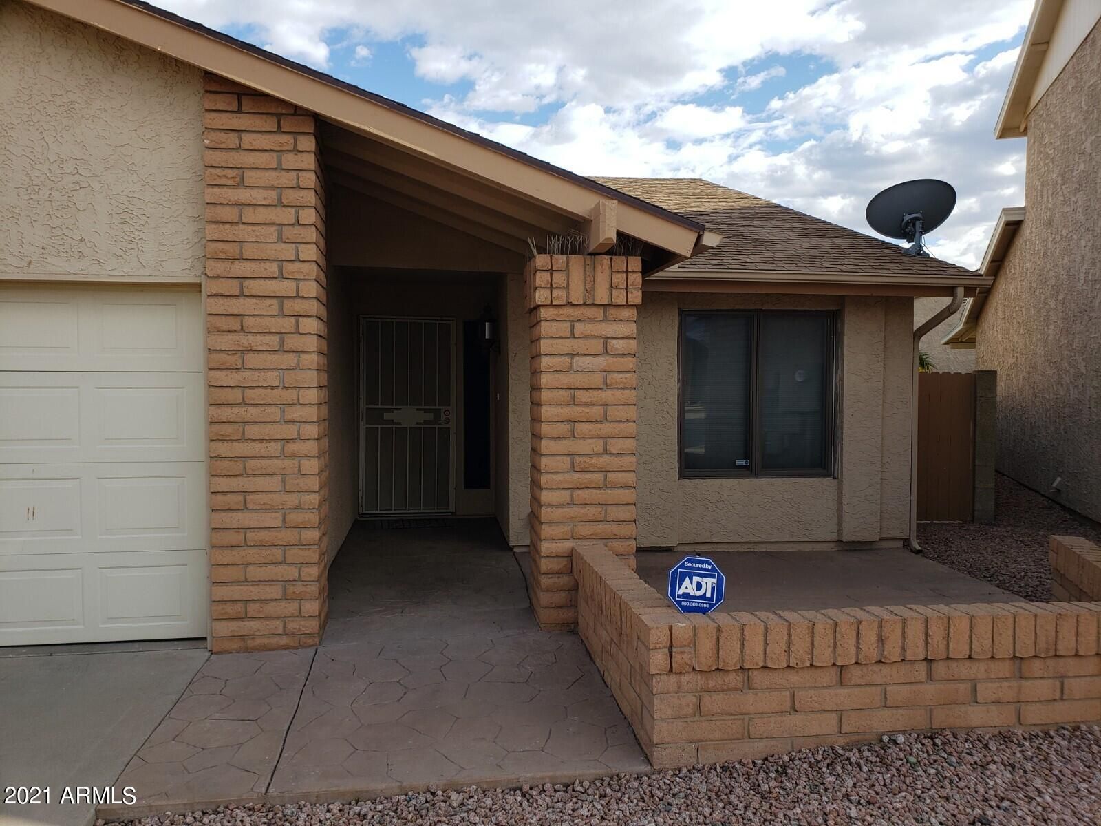 2601 W Gelding Drive