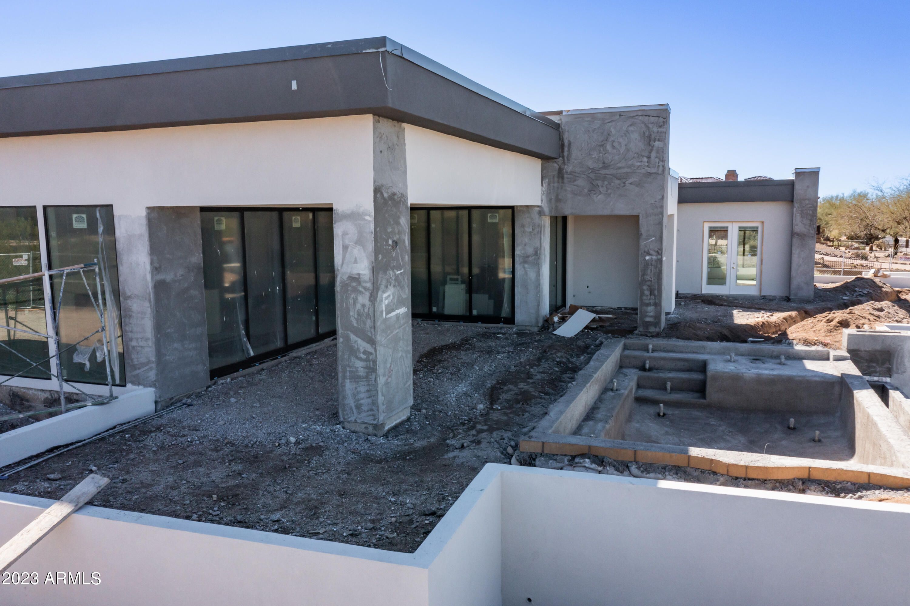 4313 N Deserts Gate --