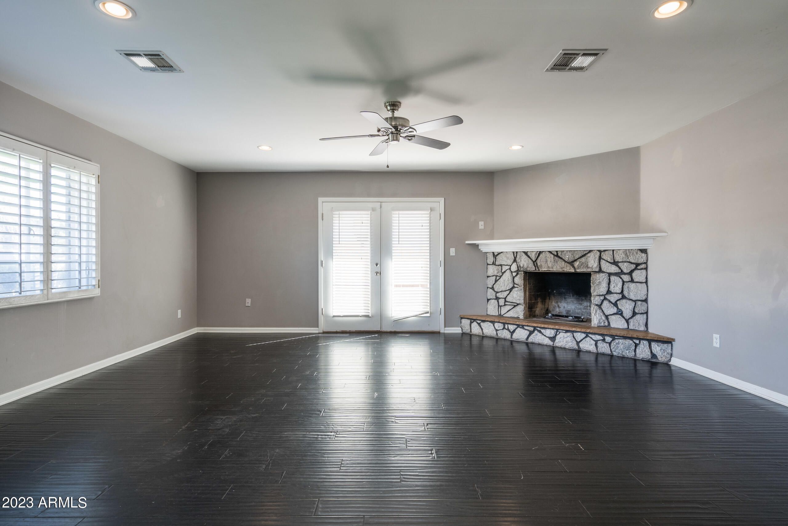 5117 E Verde Lane