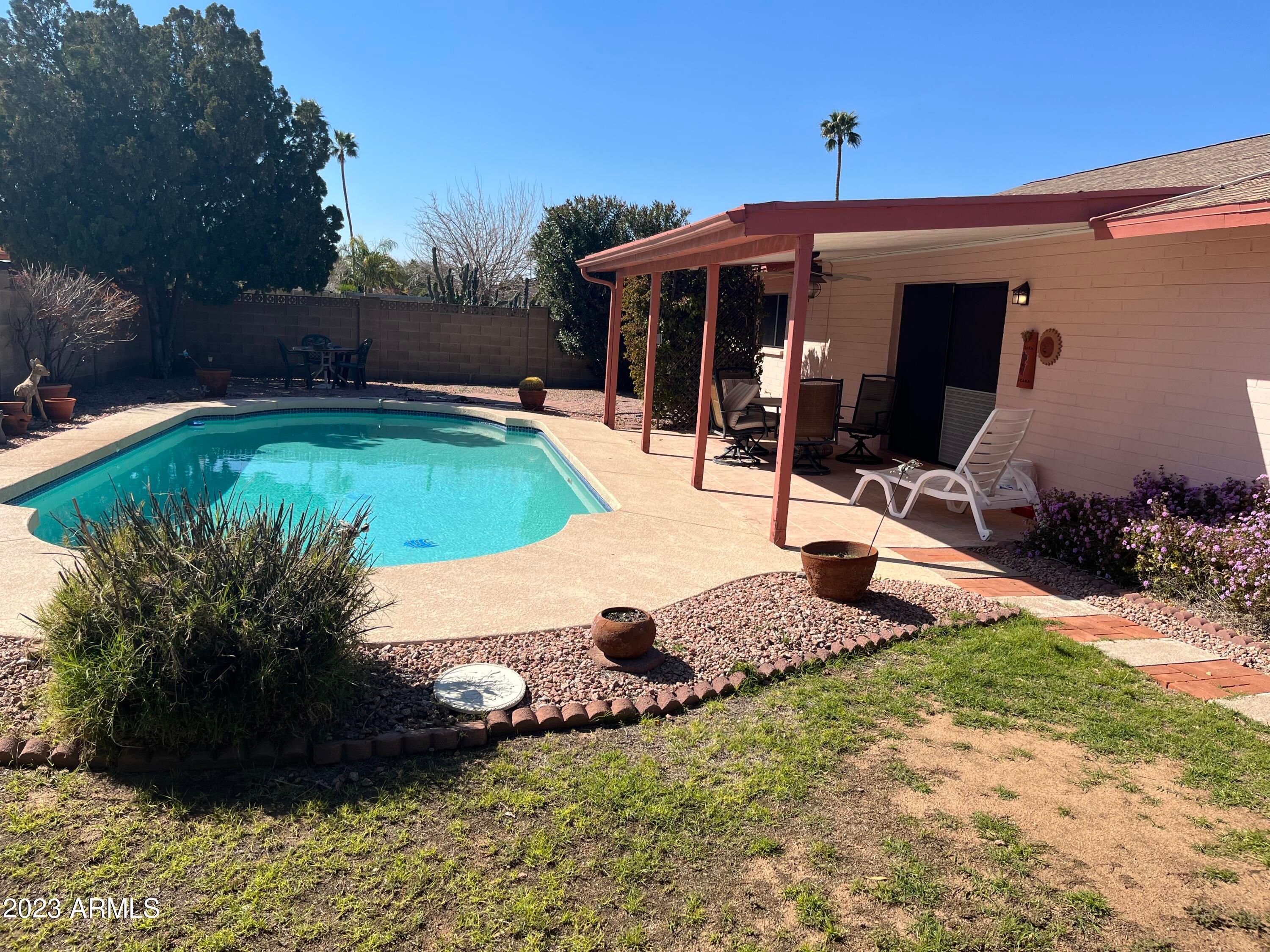 3607 W Gelding Drive