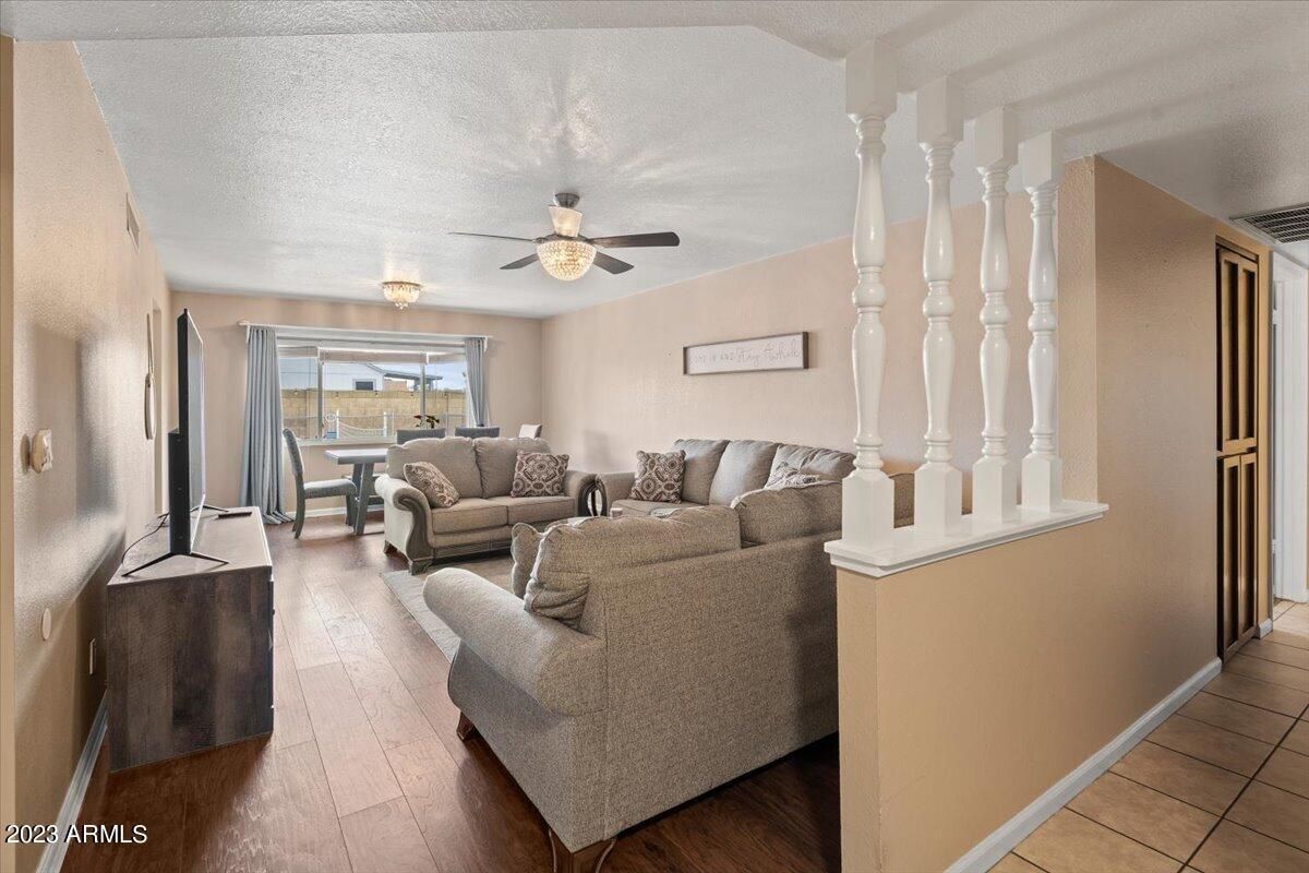 5443 W Dahlia Drive