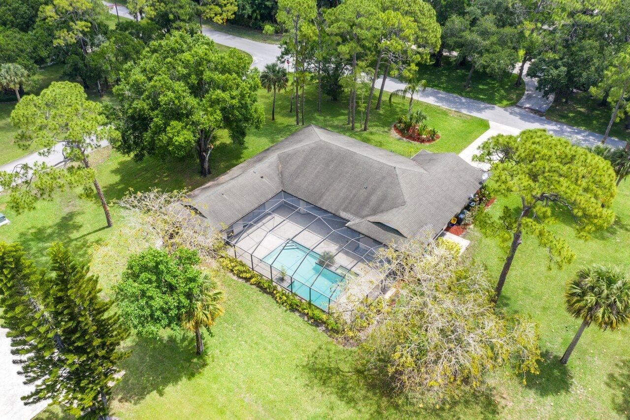 Properties 14955 Horseshoe Trace