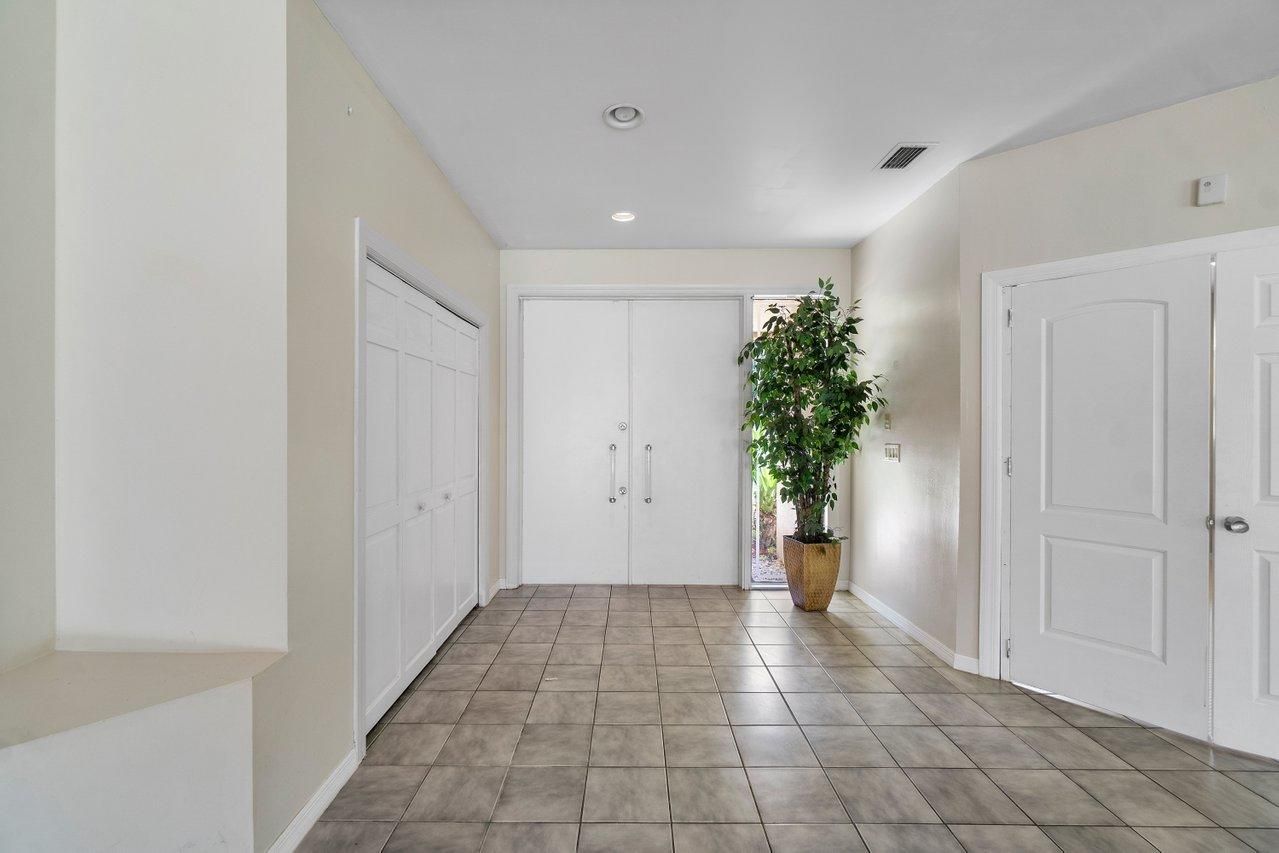 Properties 14955 Horseshoe Trace