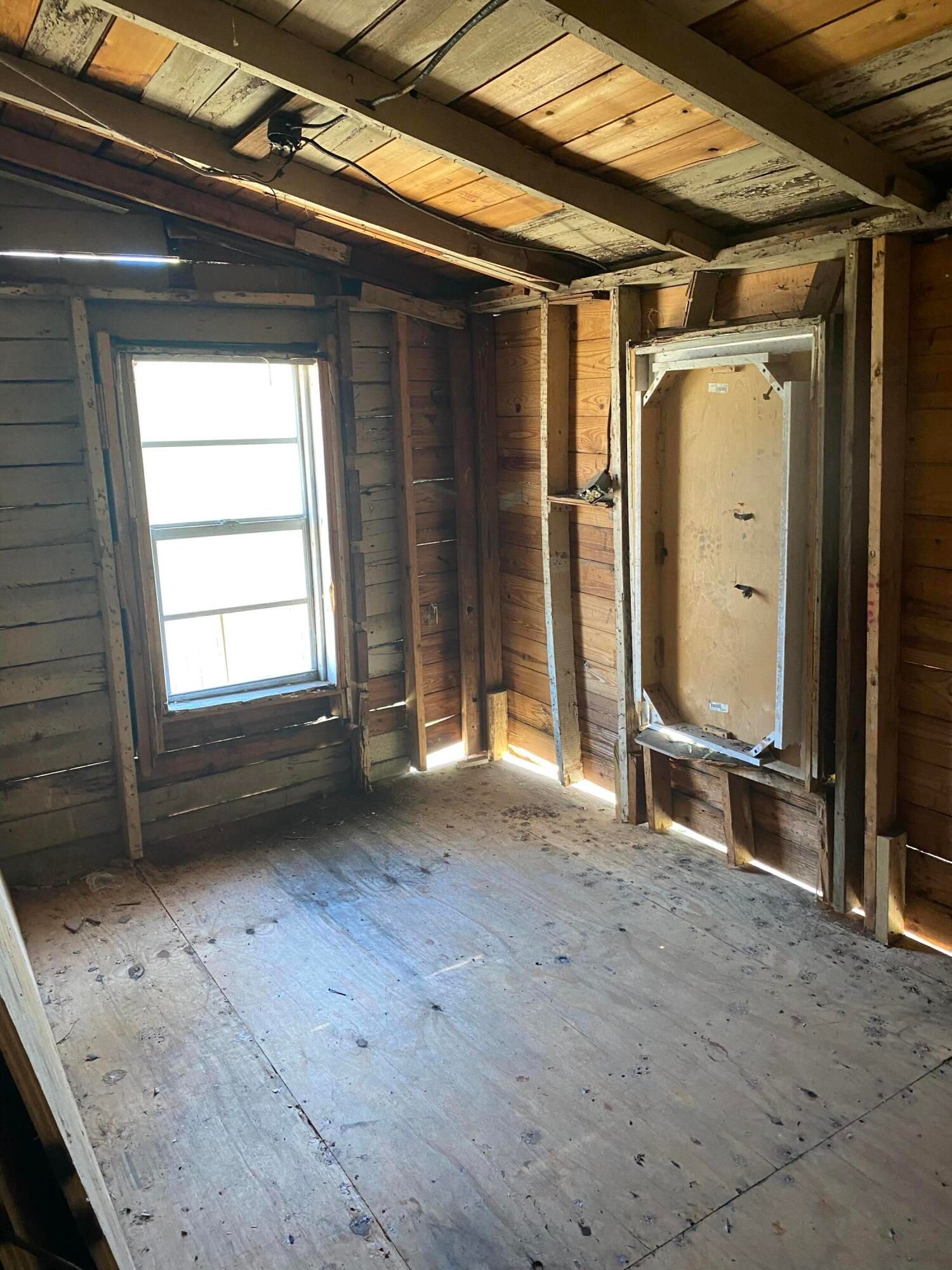 Properties 216 SW Avenue C