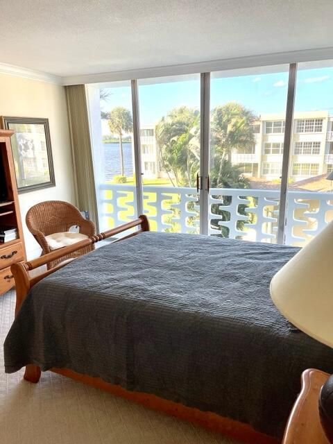 Properties 2760 S Ocean Boulevard