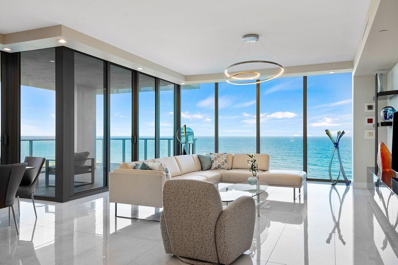 Properties 5000 N Ocean Drive