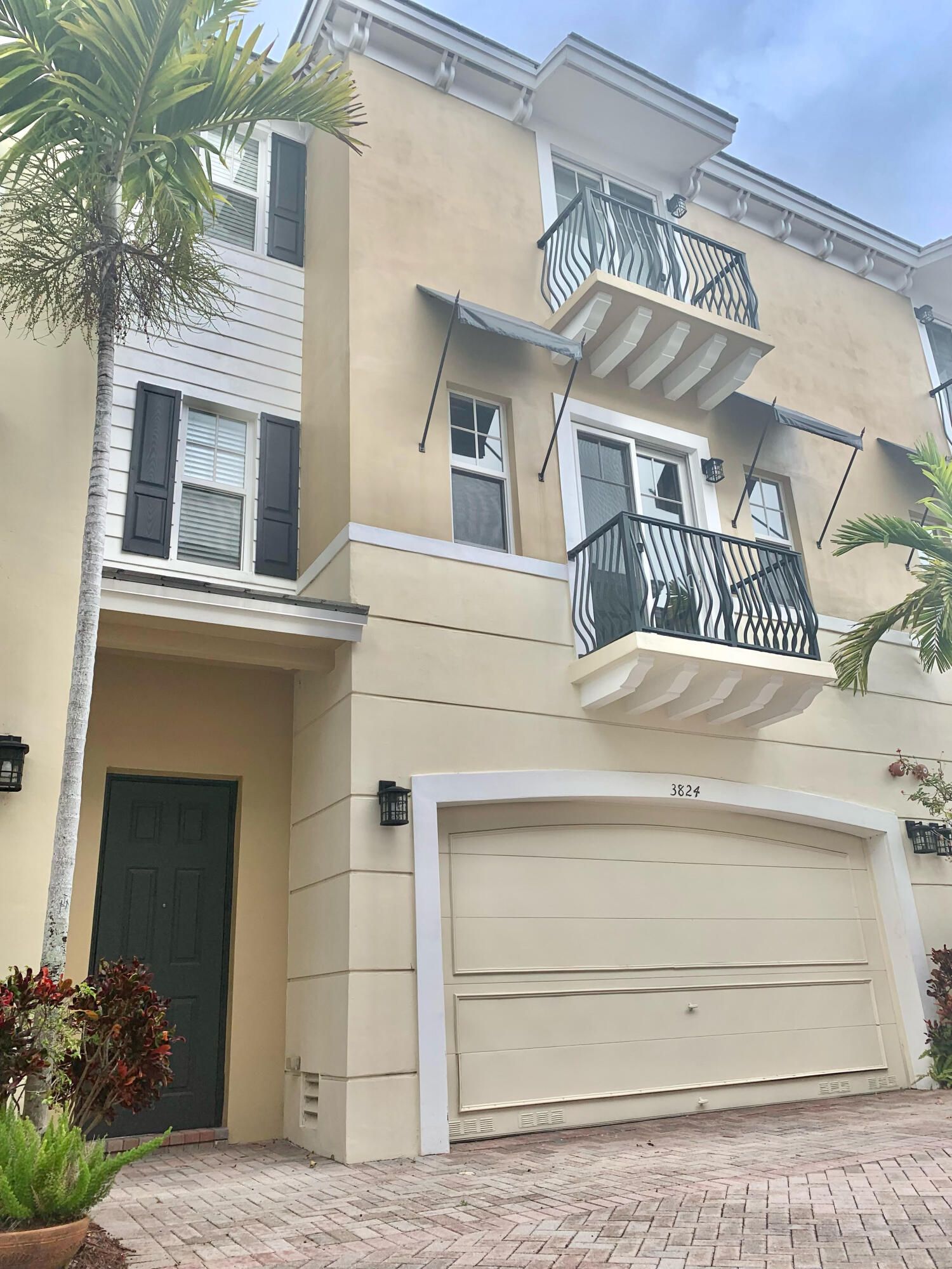 3824 NW 5th Ter Terrace