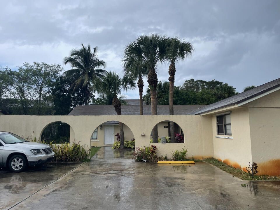 Properties 3777 93rd Lane