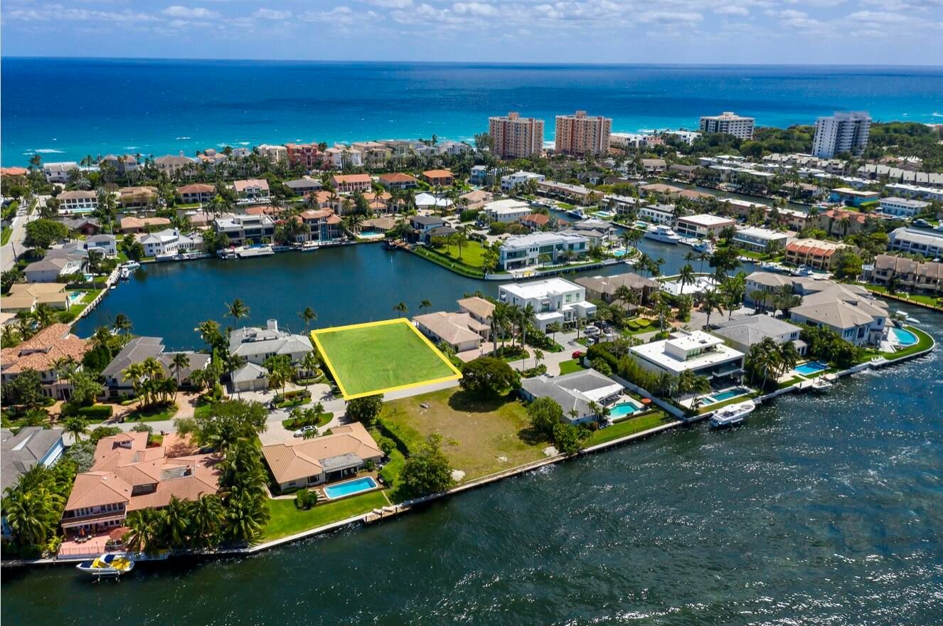 4321 Intracoastal Drive