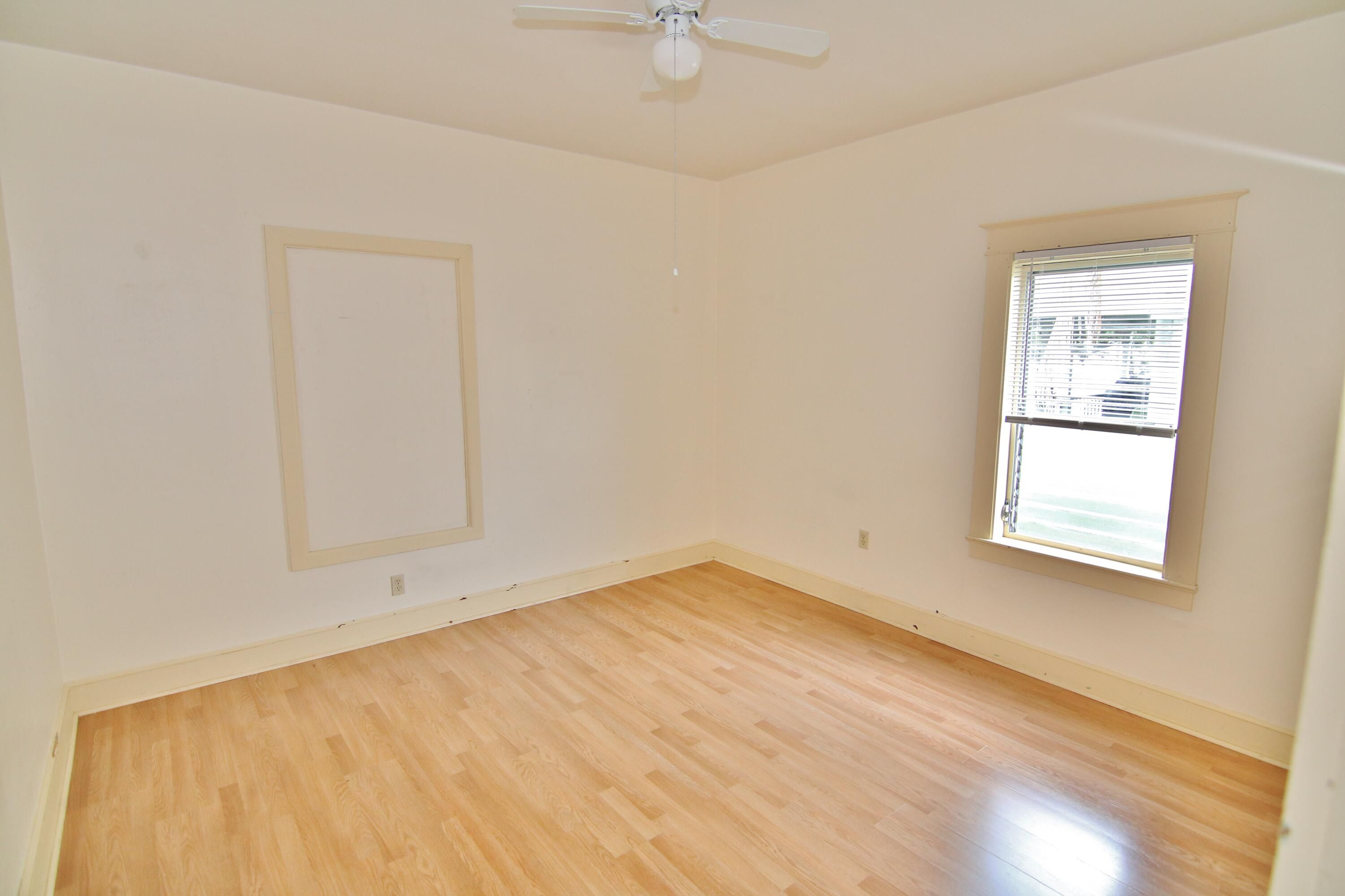 Properties 215 S Federal Highway