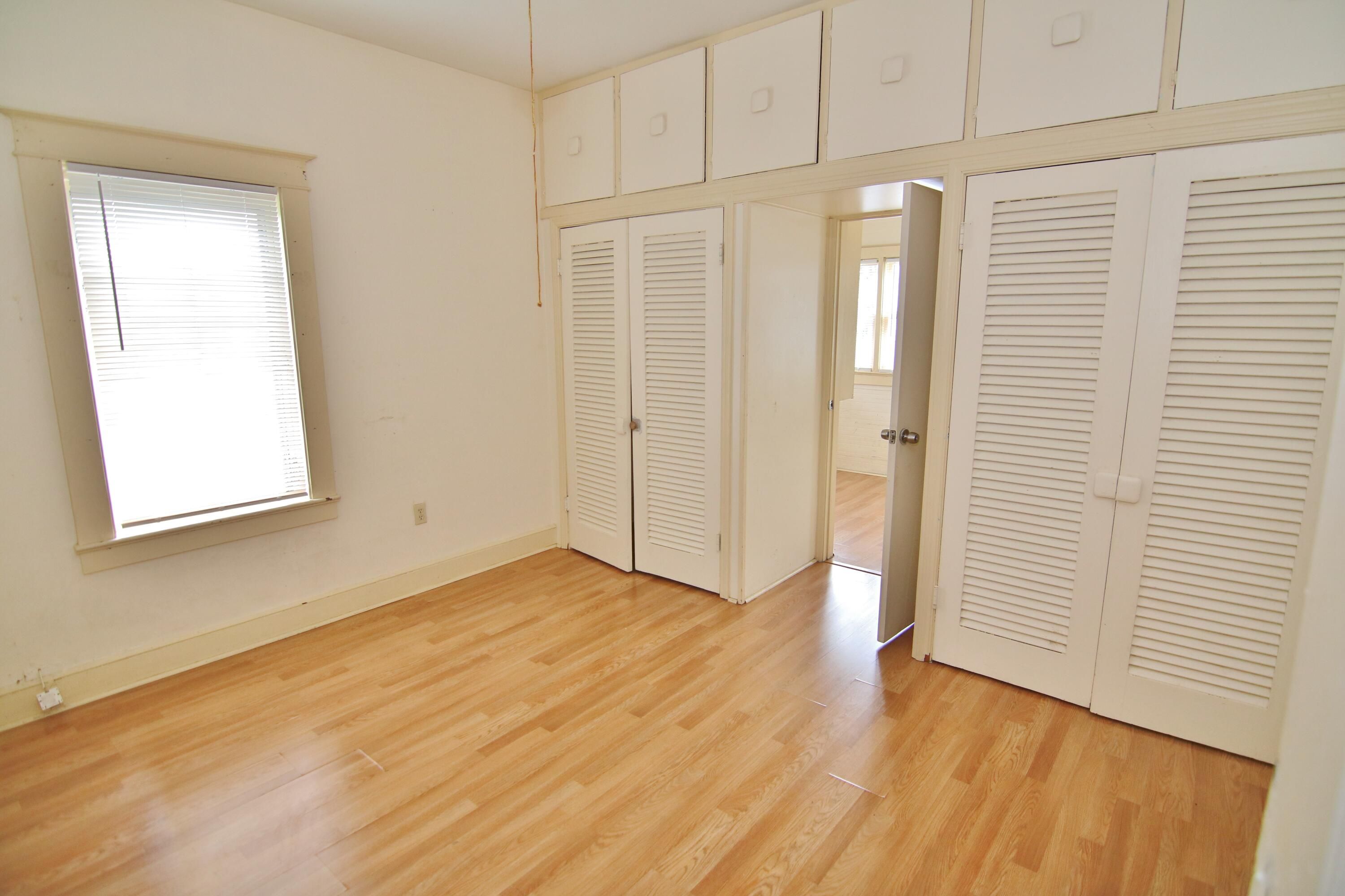 Properties 215 S Federal Highway