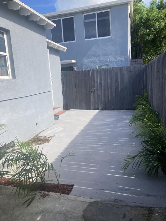 Properties 1104 17th Street
