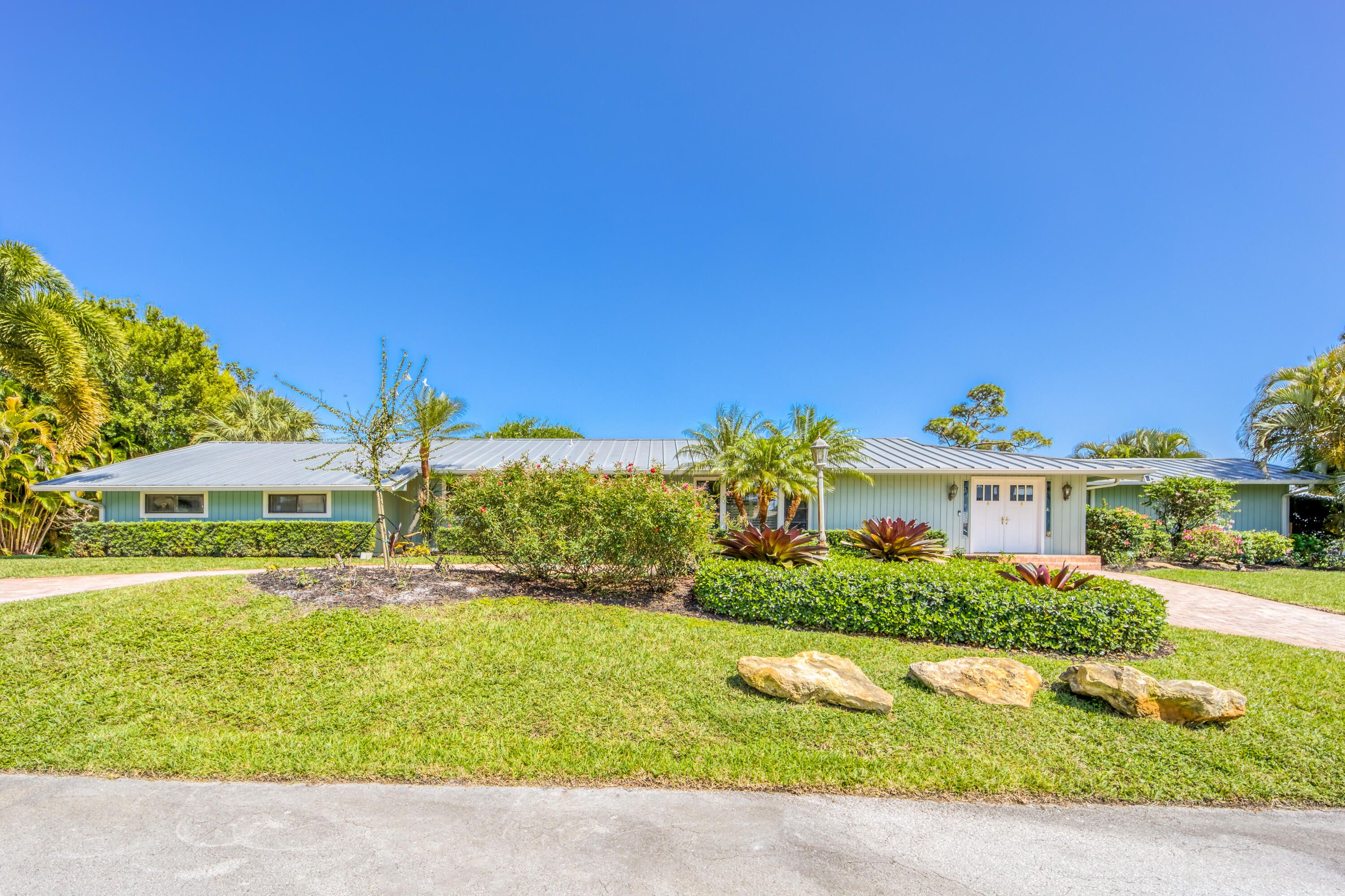 5353 SW Anhinga Lane