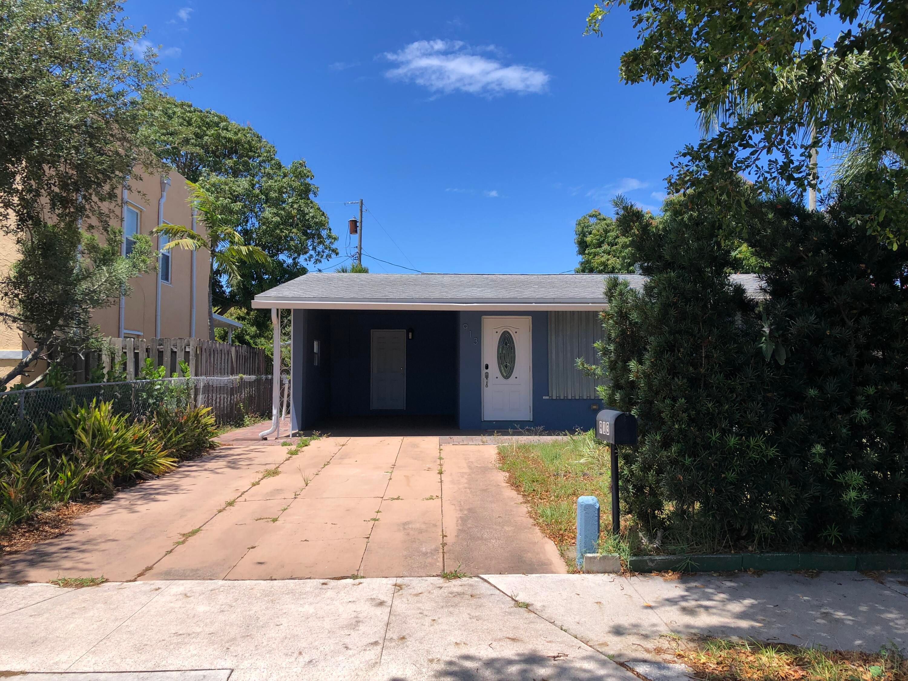 Properties 913 Avon Road