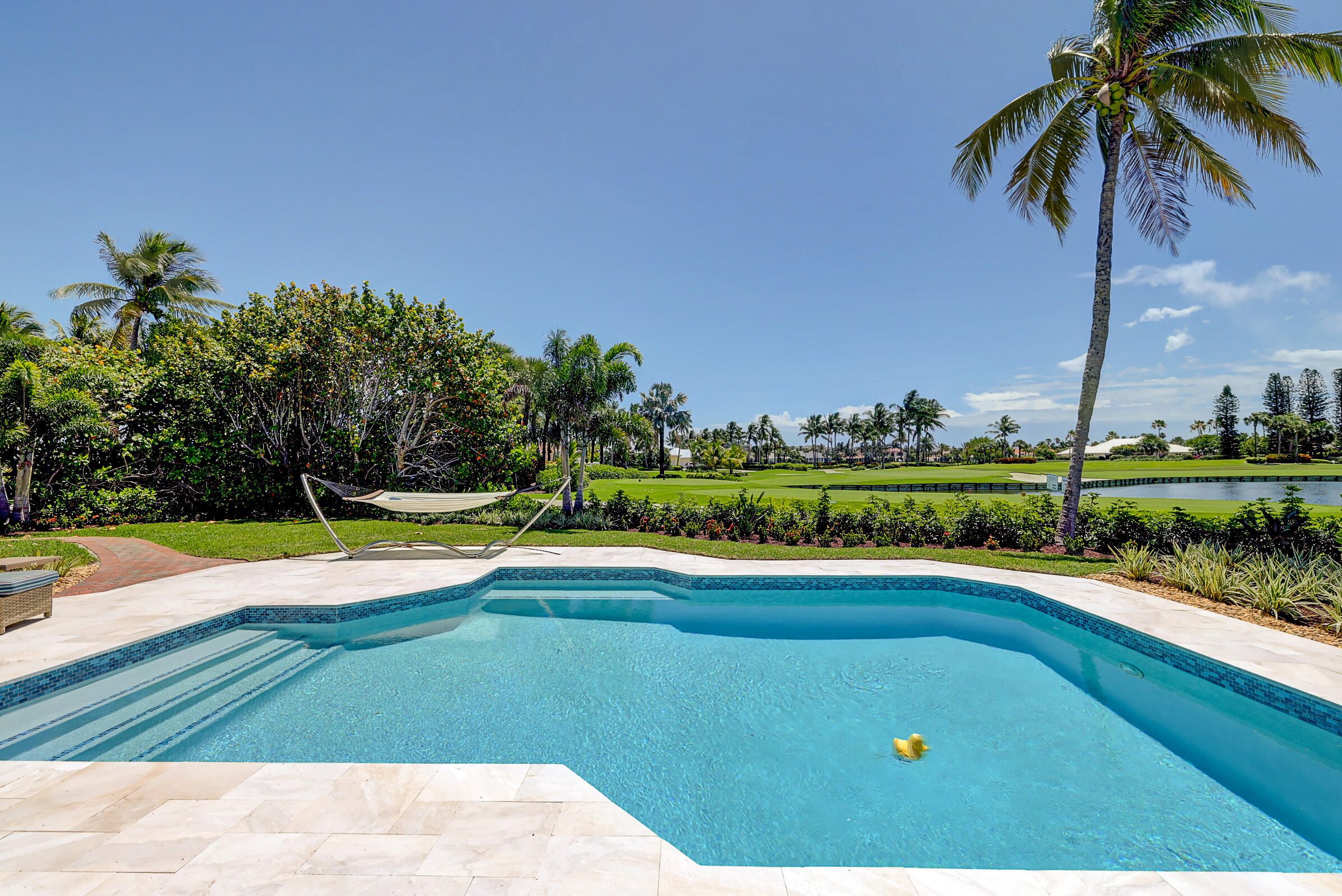 7000 SE Lakeview Terrace