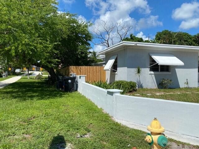 801 N B Street