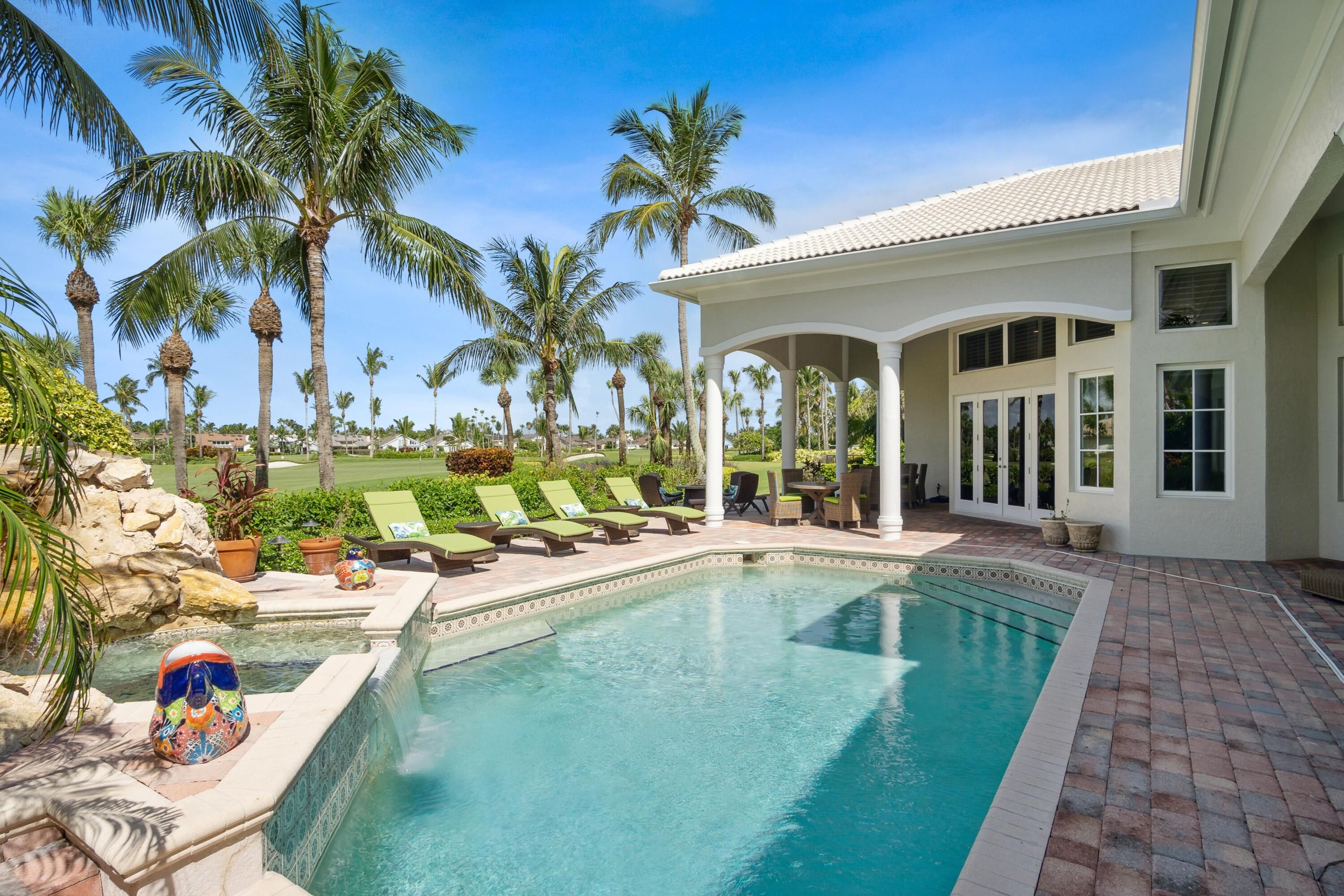 3005 SE Dune Drive