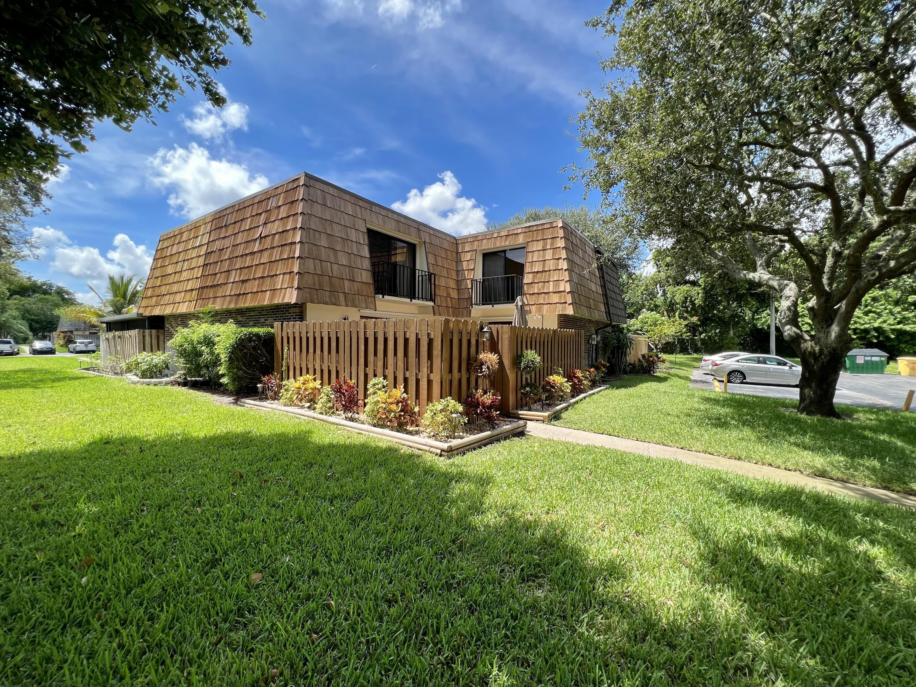 Properties 1724 Forest Lakes