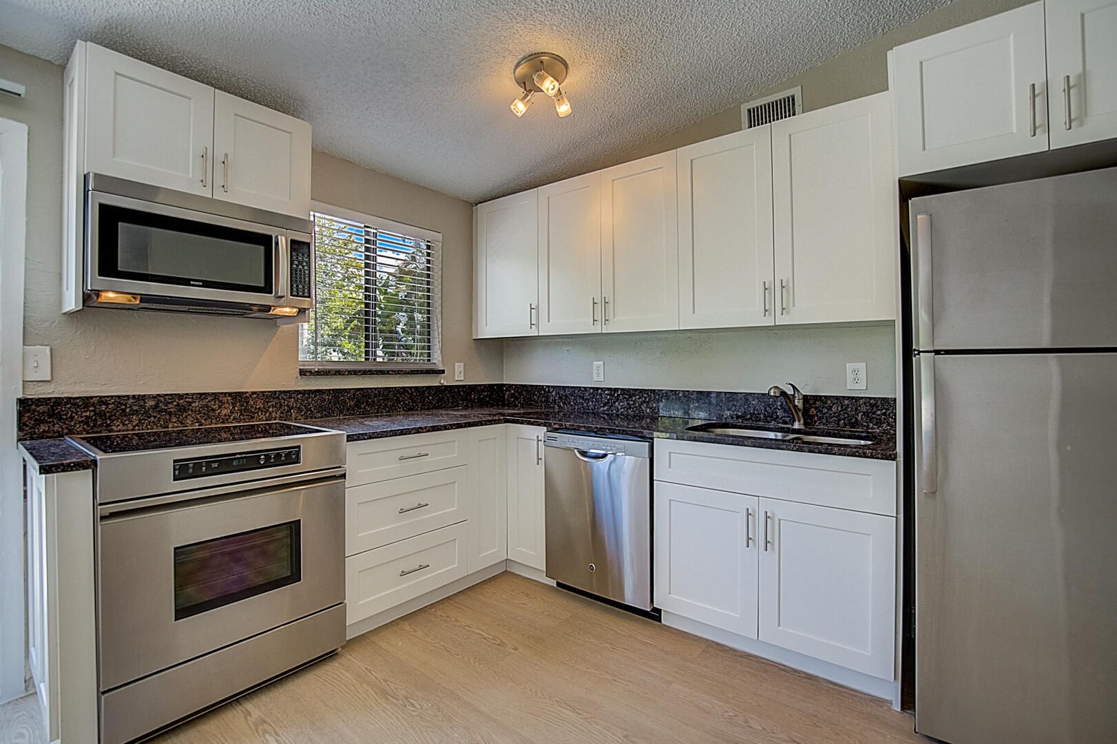 Properties 1028 Grandview Circle