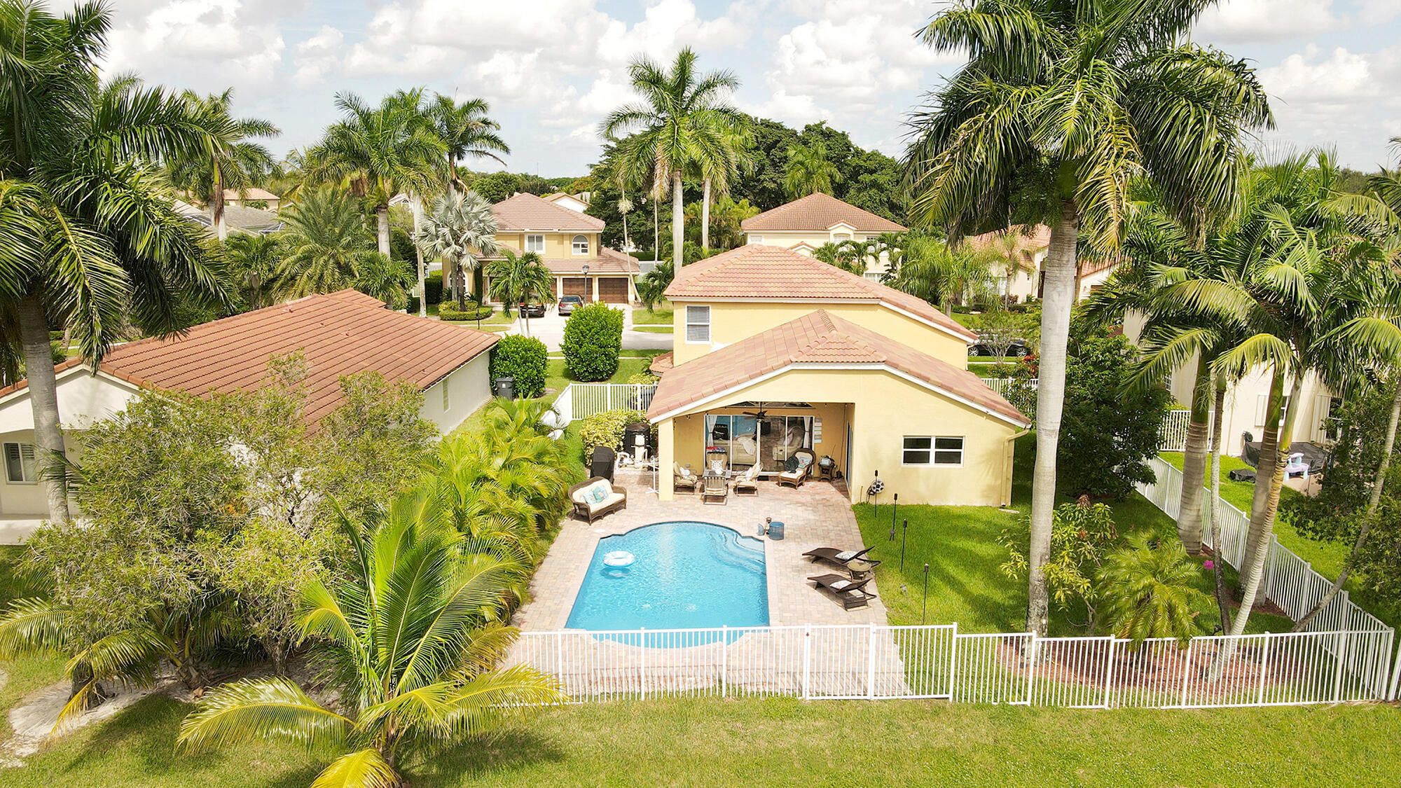 Properties 3783 Moon Bay Circle