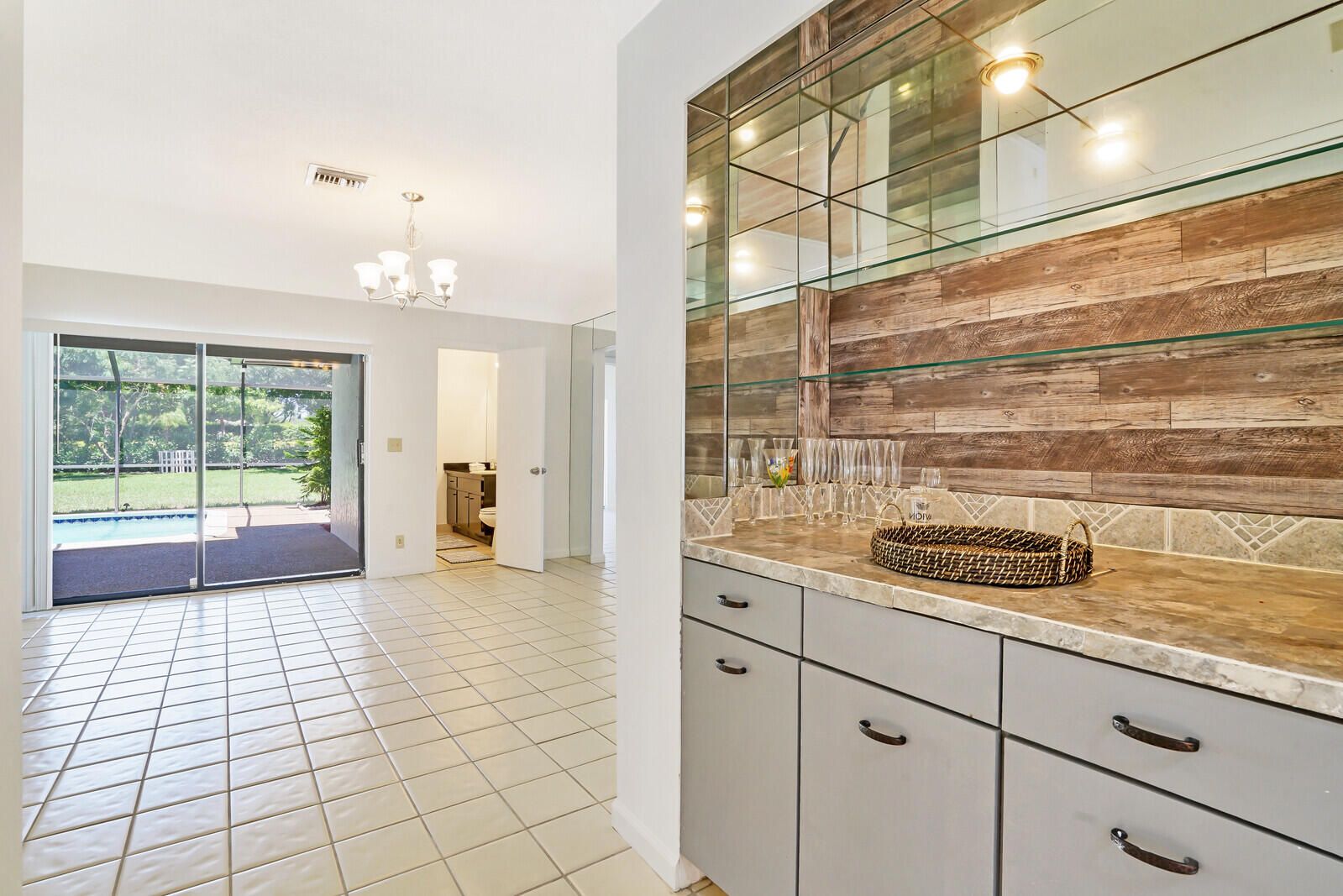 5609 Wind Drift Lane