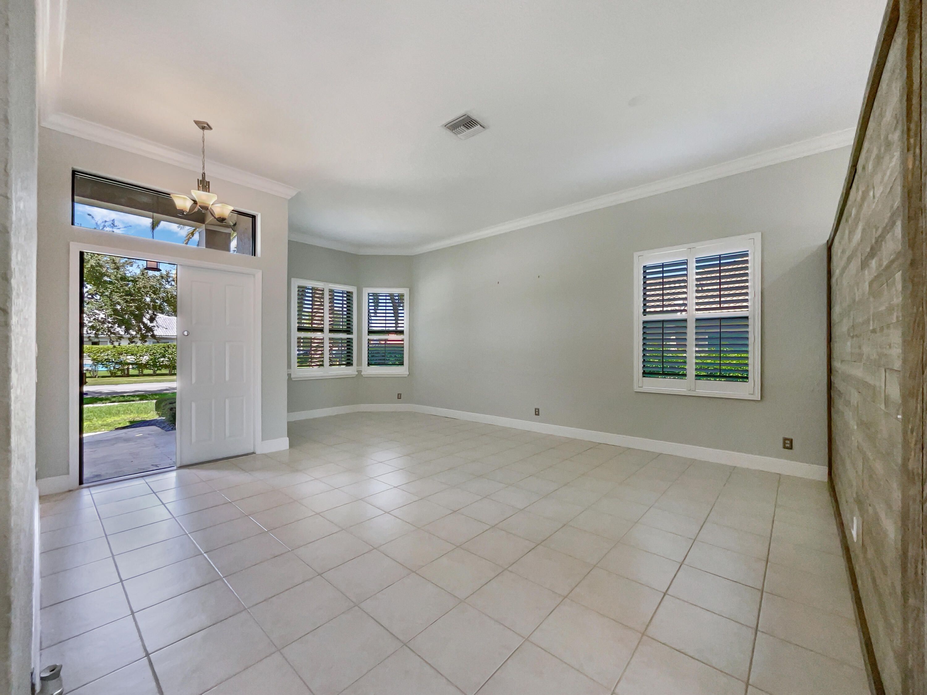 10918 NW 56th Court