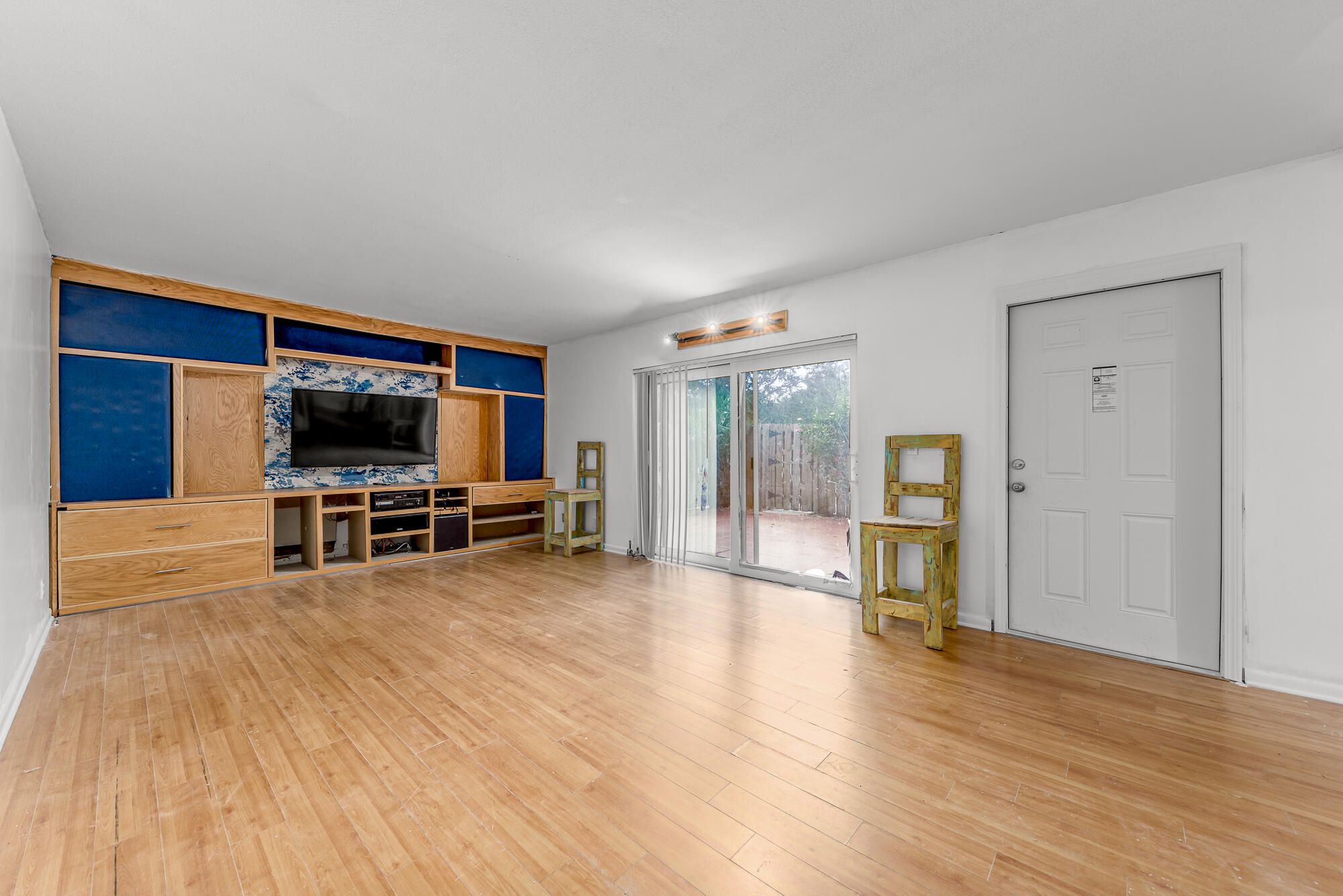 5888 SE Riverboat Drive