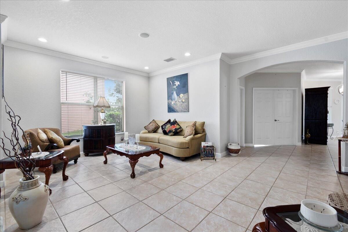 3102 Breakwater Court