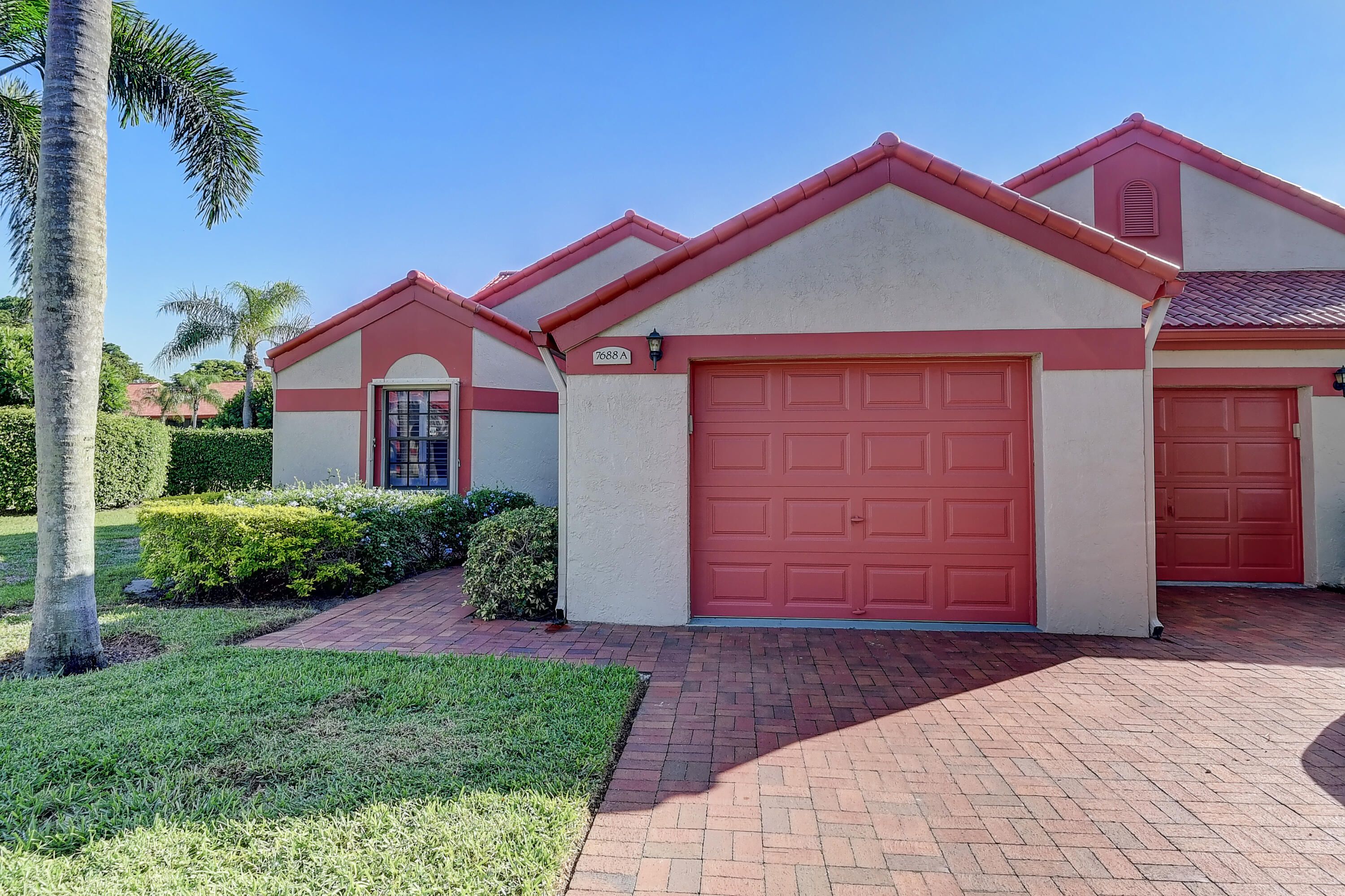 7688 Lexington Club Boulevard