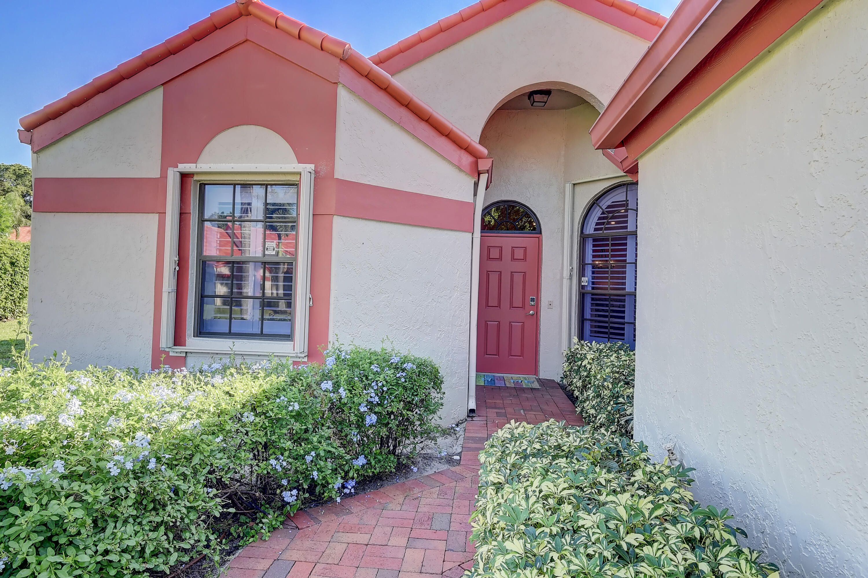 7688 Lexington Club Boulevard