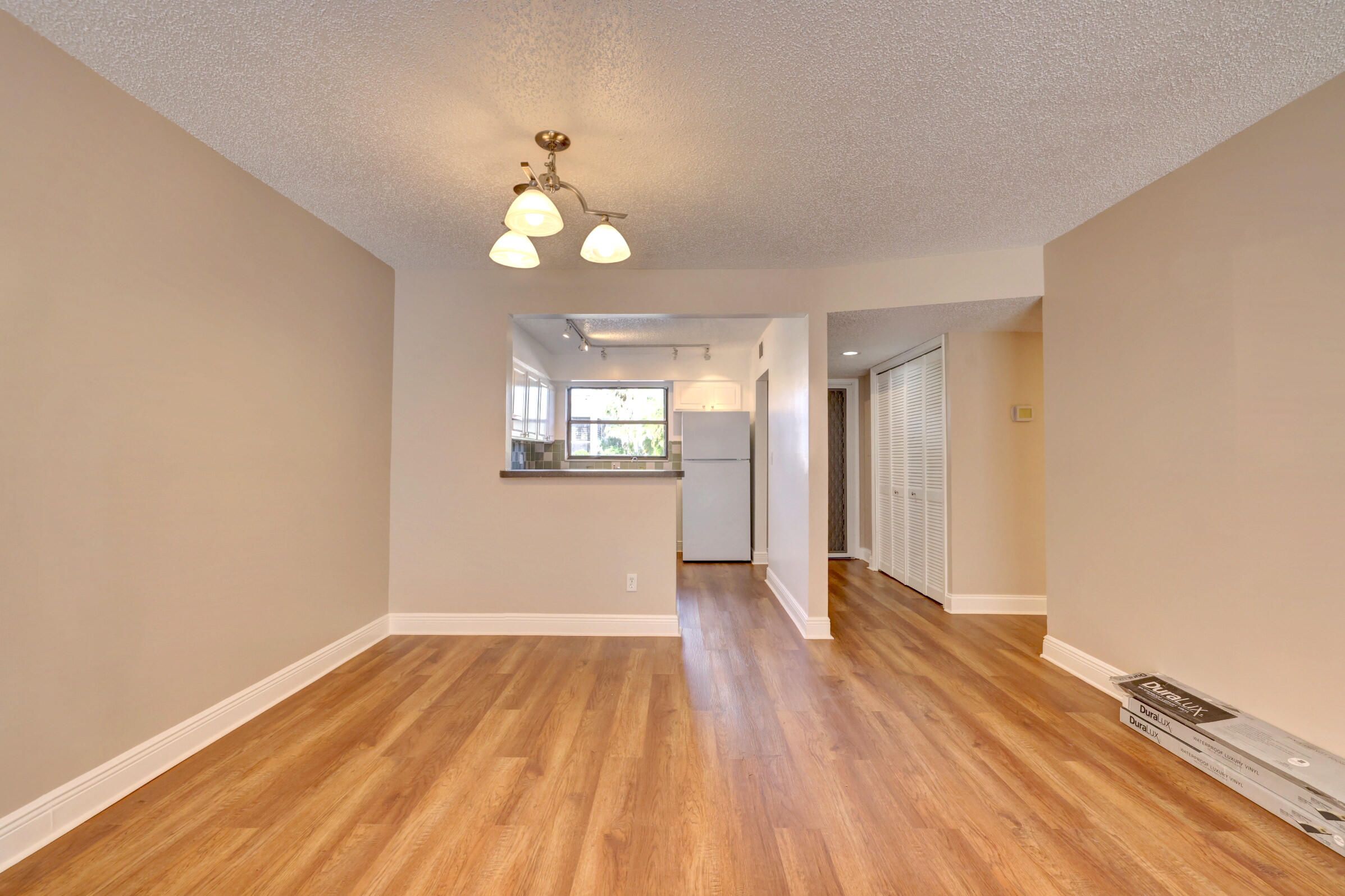 1270| SE Parkview Place