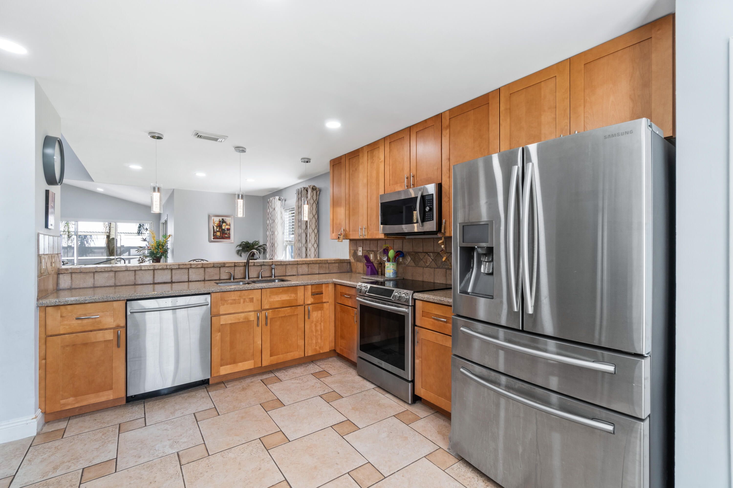 Properties 12628 White Coral Drive