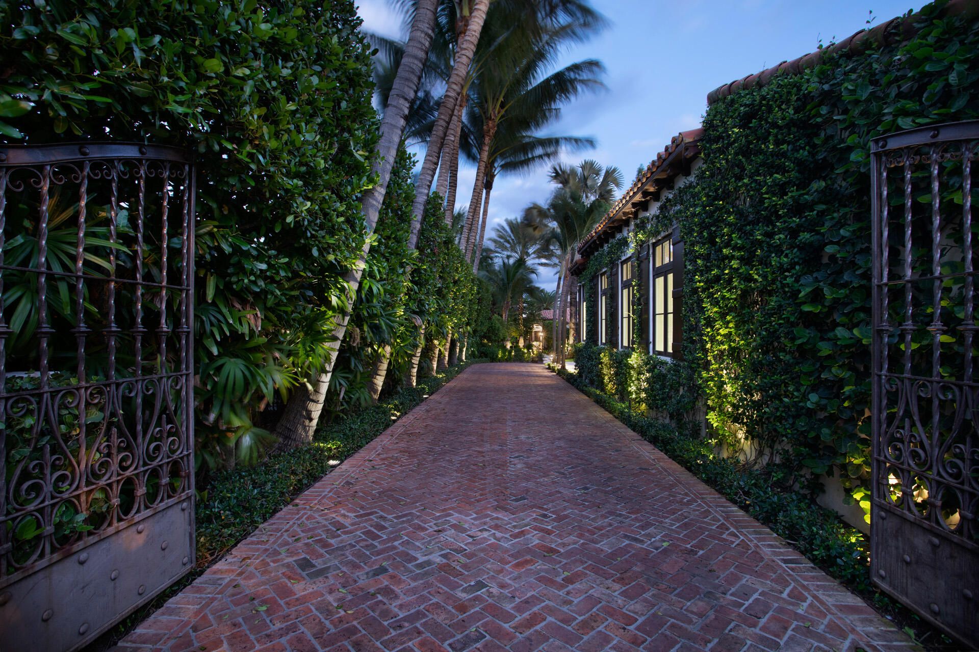 1465 N Ocean Boulevard