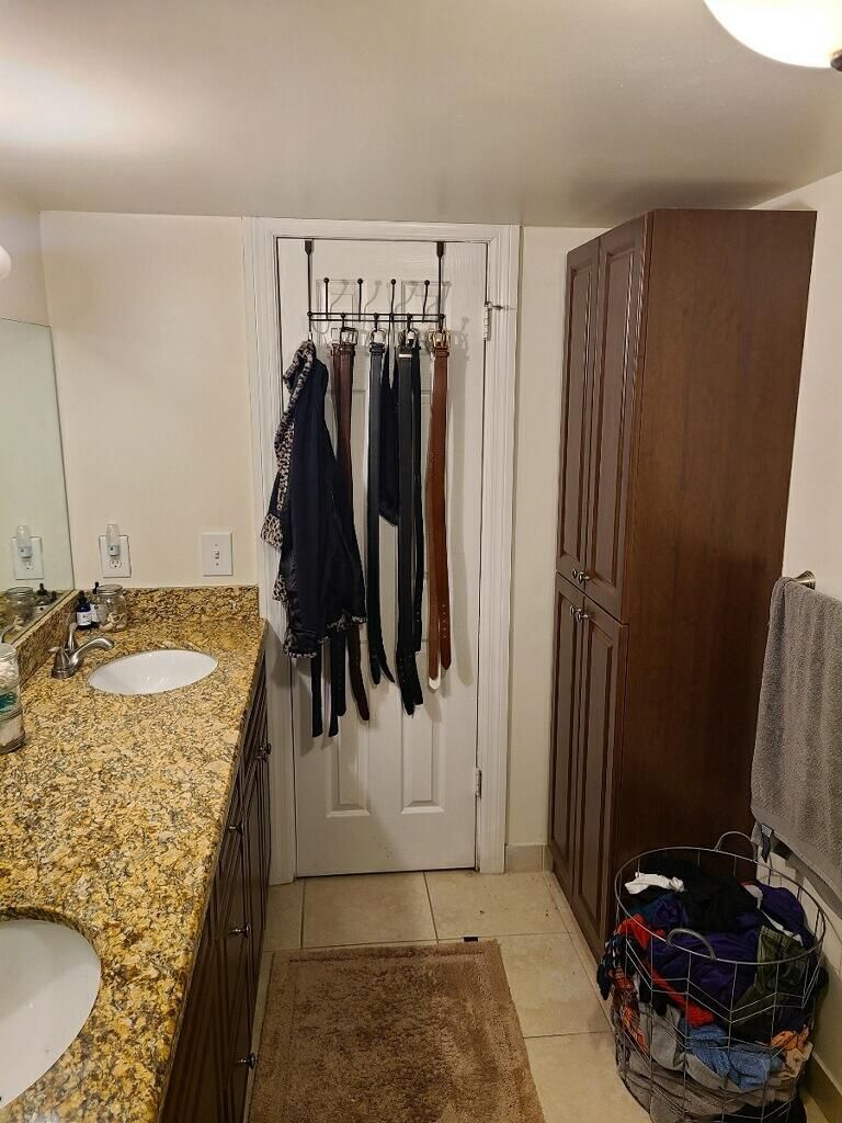 Properties 4034 Palm Bay Circle
